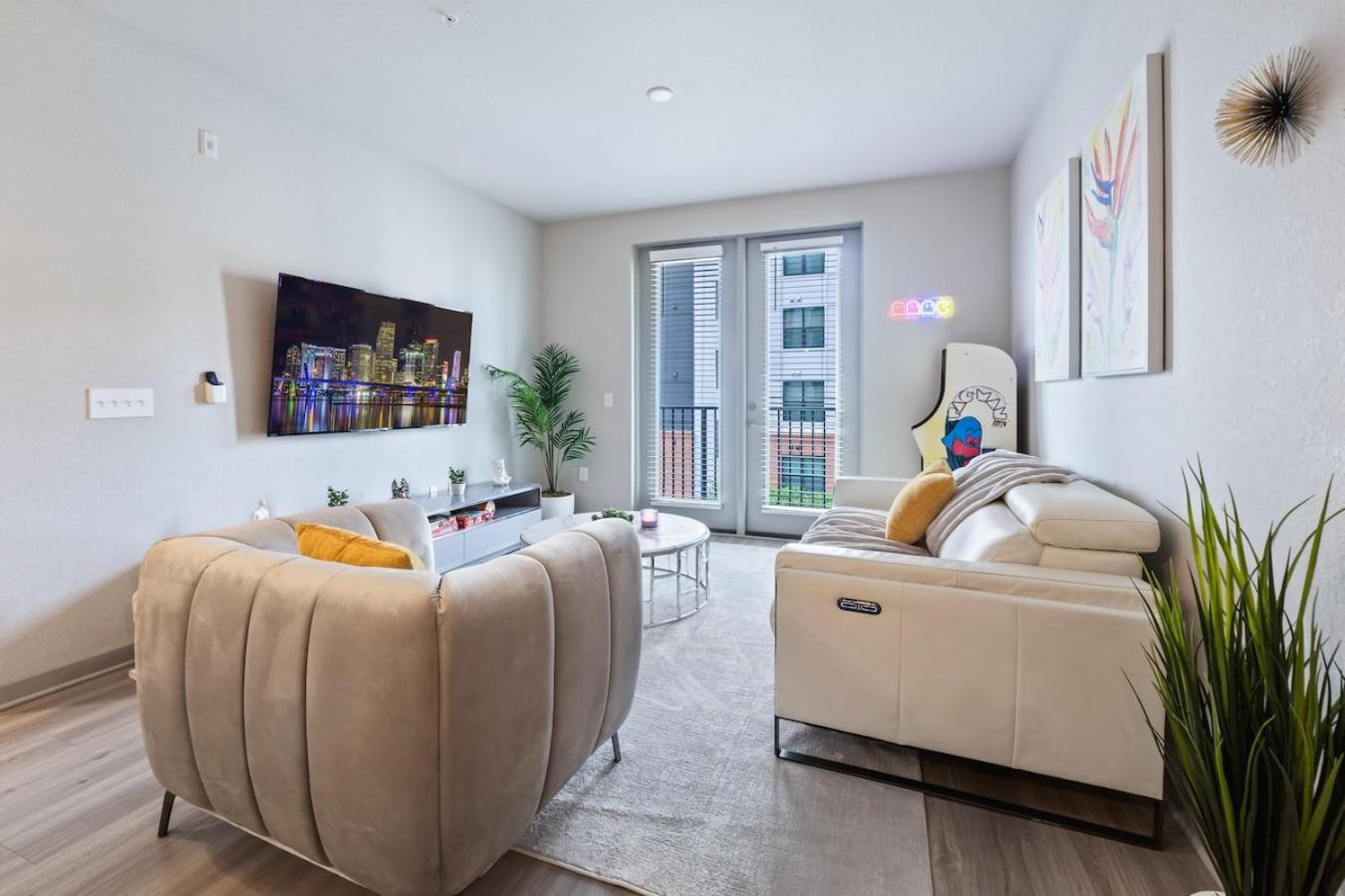Апартаменти Tropicana Field 2 Bed In Dwtwn With Free Parking Сент-Пітерсбург Екстер'єр фото