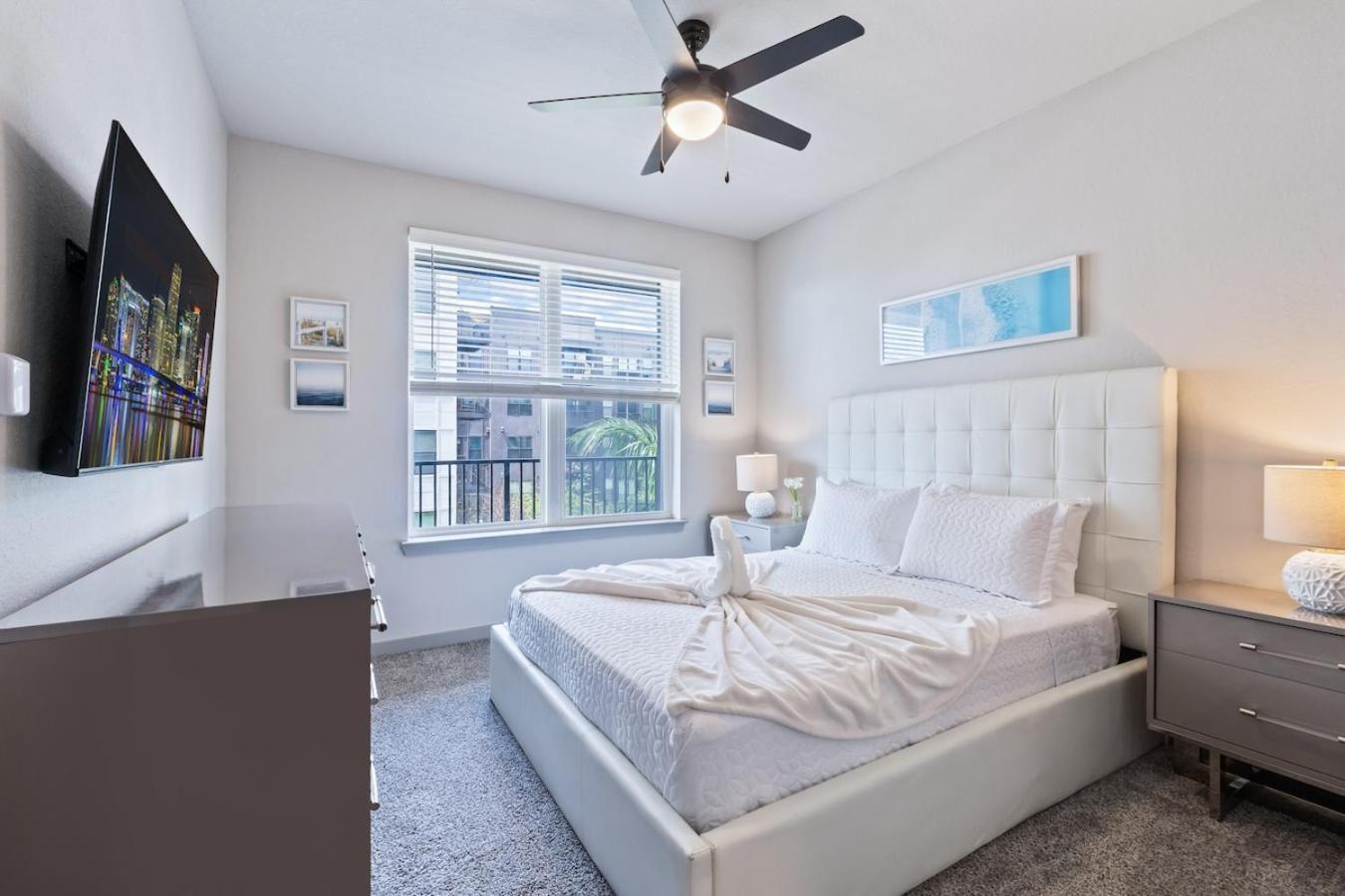 Апартаменти Tropicana Field 2 Bed In Dwtwn With Free Parking Сент-Пітерсбург Екстер'єр фото