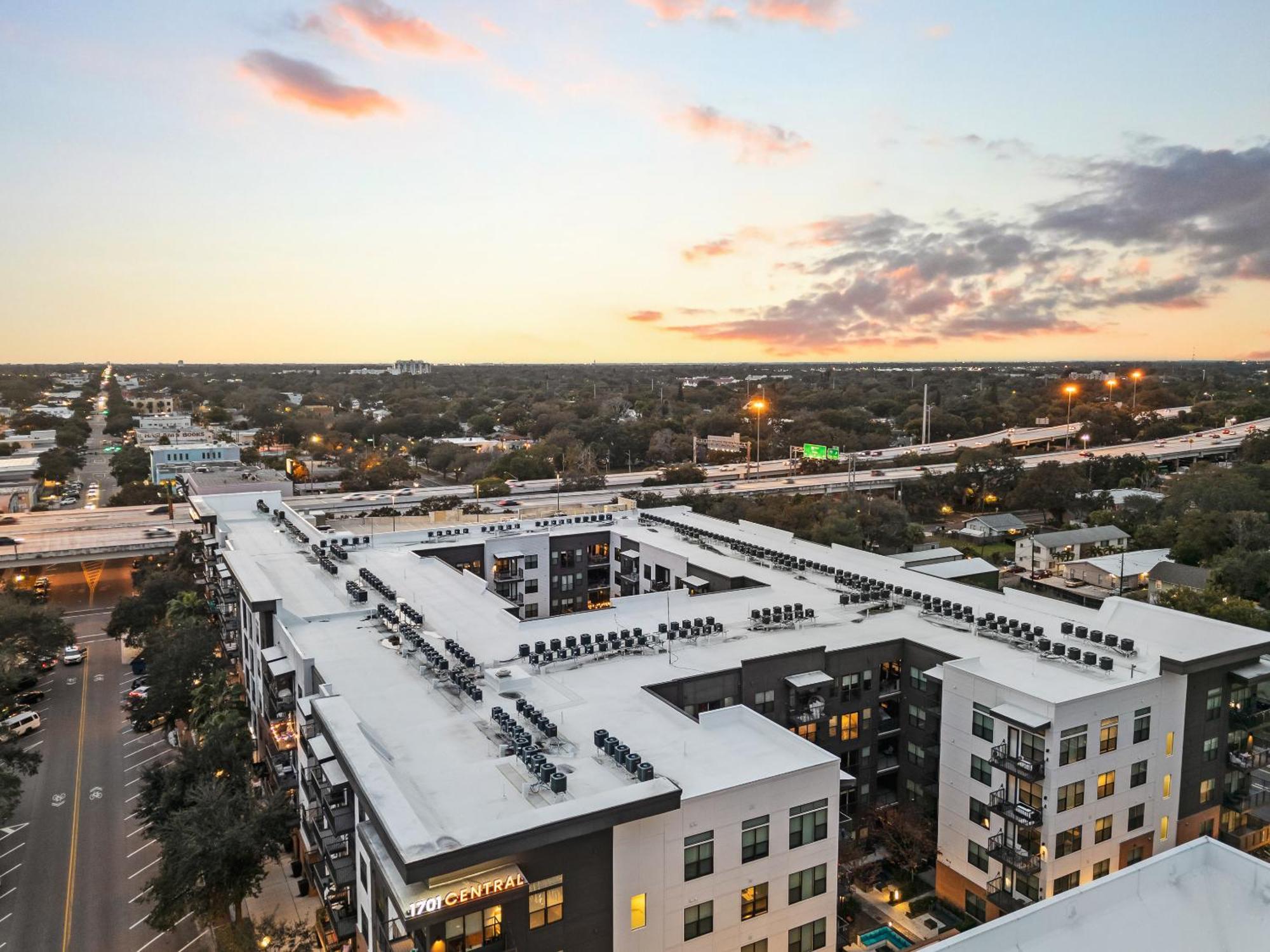 Апартаменти Tropicana Field 2 Bed In Dwtwn With Free Parking Сент-Пітерсбург Екстер'єр фото