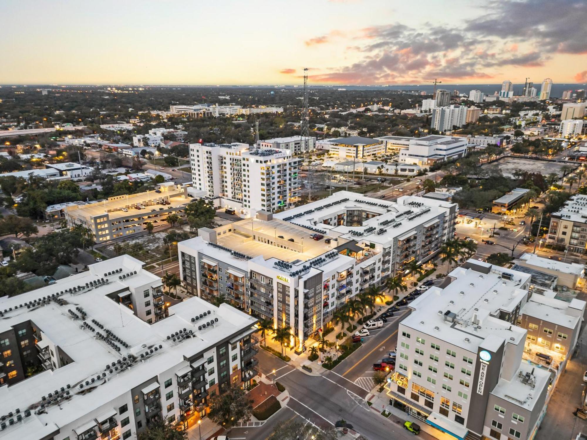 Апартаменти Tropicana Field 2 Bed In Dwtwn With Free Parking Сент-Пітерсбург Екстер'єр фото