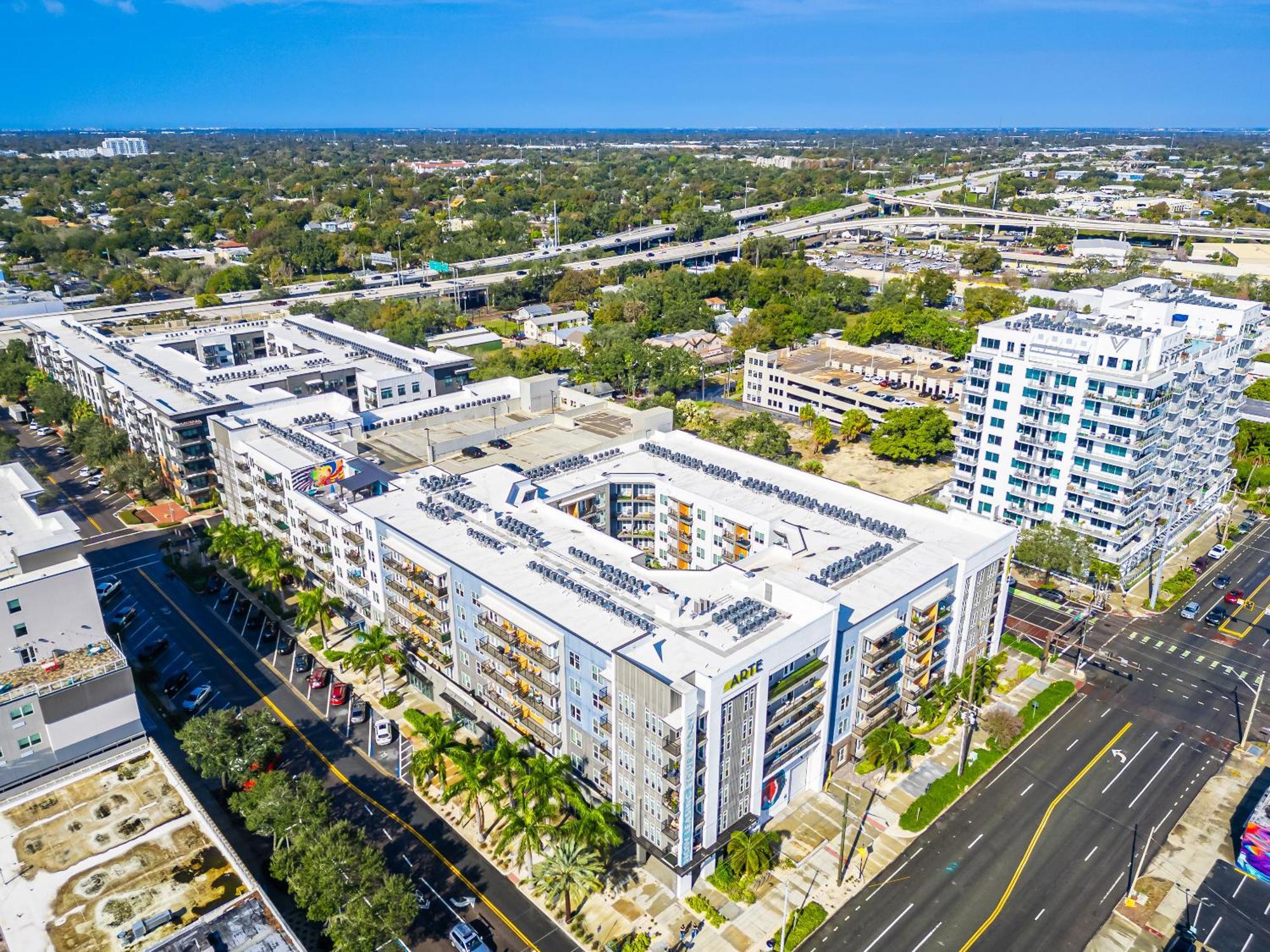 Апартаменти Tropicana Field 2 Bed In Dwtwn With Free Parking Сент-Пітерсбург Екстер'єр фото